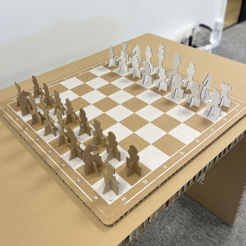 Jeux d'échecs en carton 100% recyclable BIKOM Textiles publicitaires et goodies écologiques